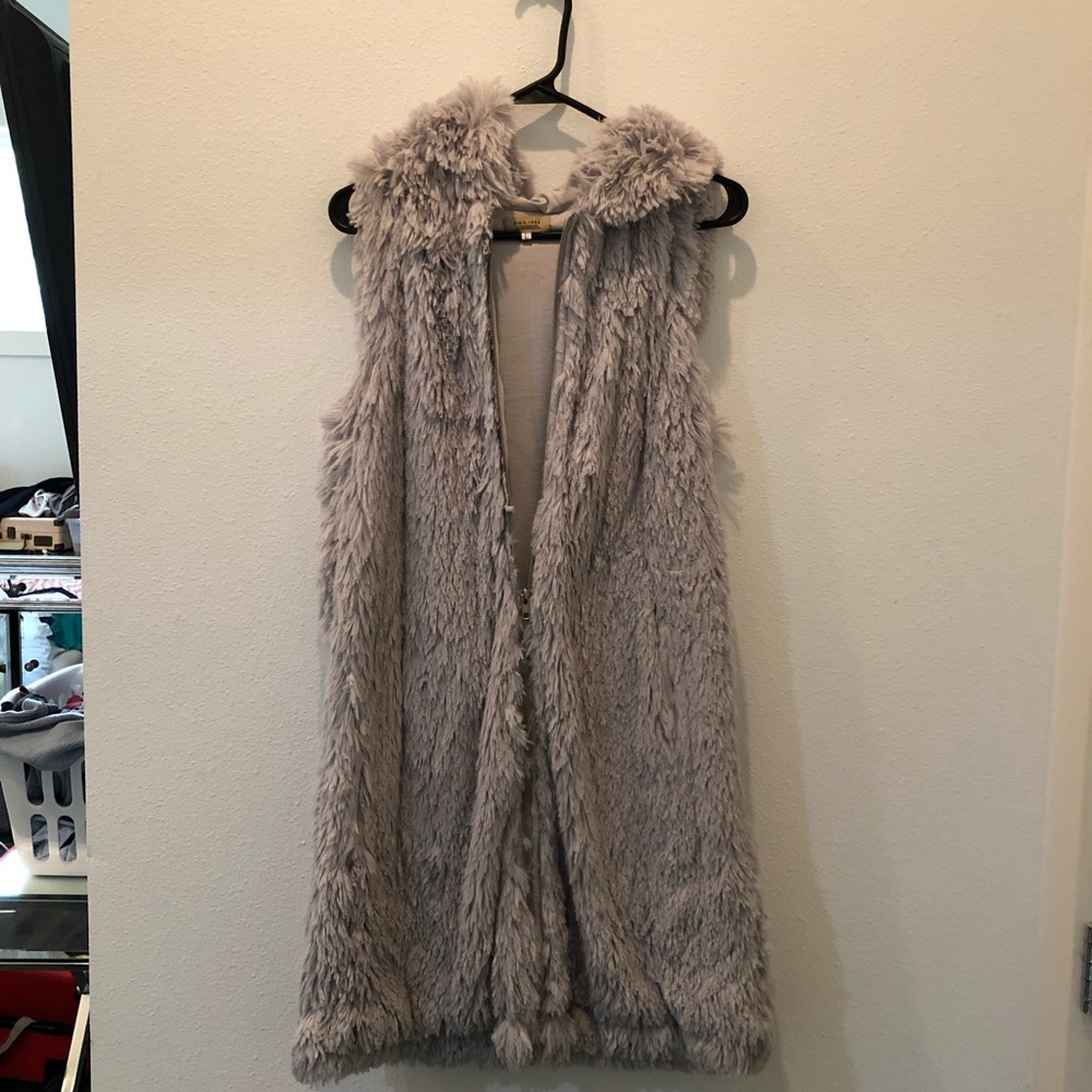 Piko faux fur vest